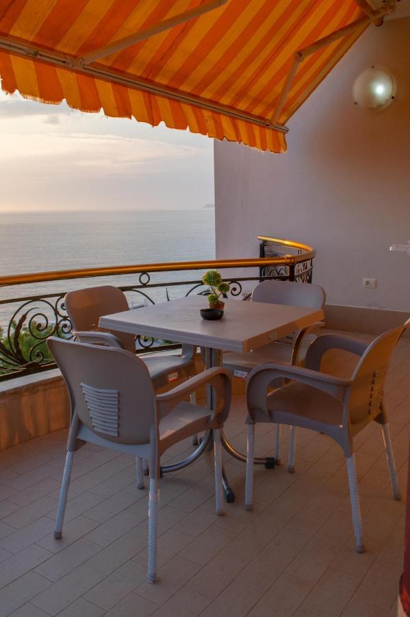 Vila Zahaj Vlorë Exteriér fotografie
